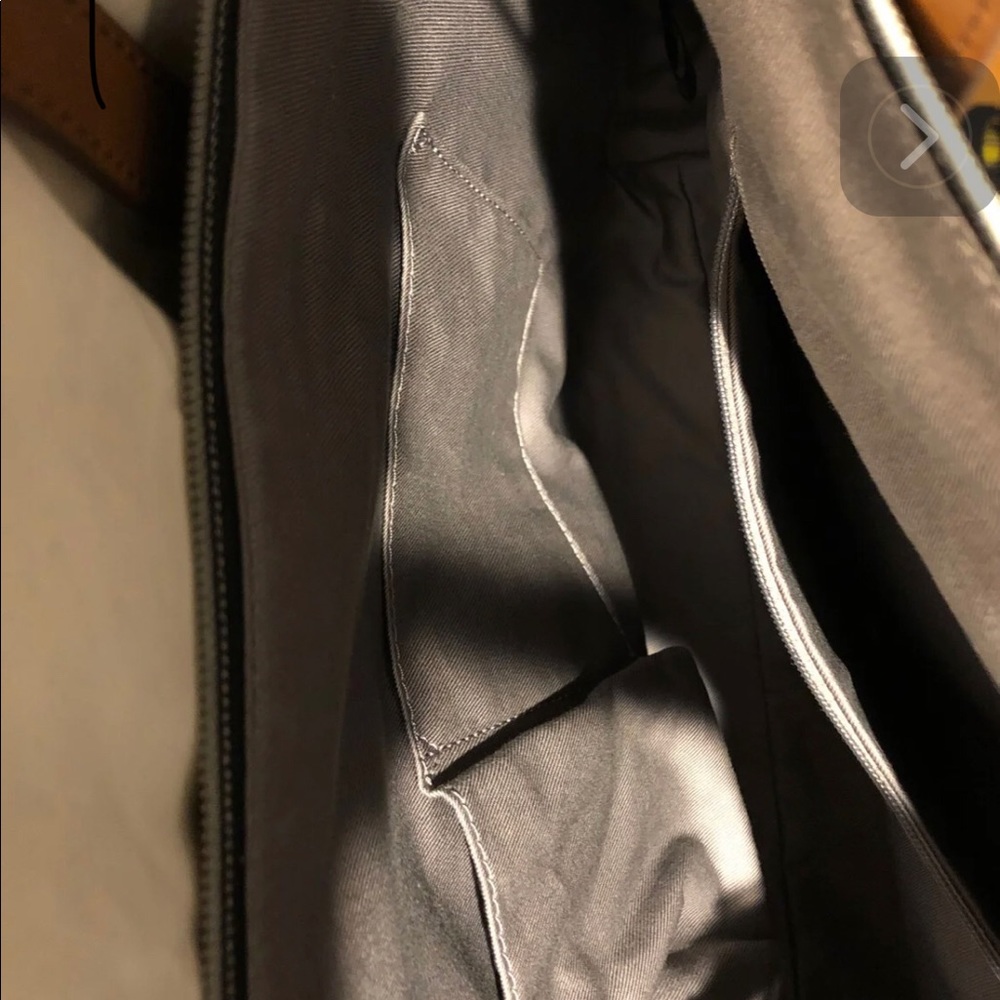 Purse - Picture 2 of 2